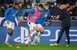 英雄联盟总决赛赛程-包含亚特兰大主场深蓝，艰难获胜保持联赛前四位置的词条