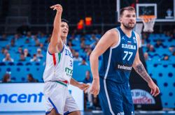 LOL赛事-意大利国家队：欧洲杯小组出线，因西涅制胜点球