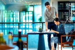 英雄联盟总决赛时间-当足球之夜遇见篮球之王，德甲争冠战与詹姆斯的统治级数据