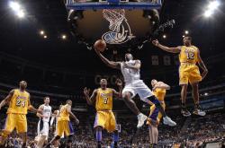 英雄联盟总决赛-一场没有记分牌的胜利，波兰如何在东决氛围中切割澳大利亚