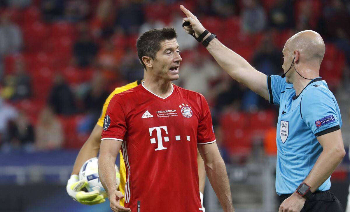 包含塞维利亚击败对手，稳坐积分榜前列的词条