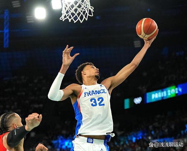 法国篮球联赛揭幕战全力以赴备战