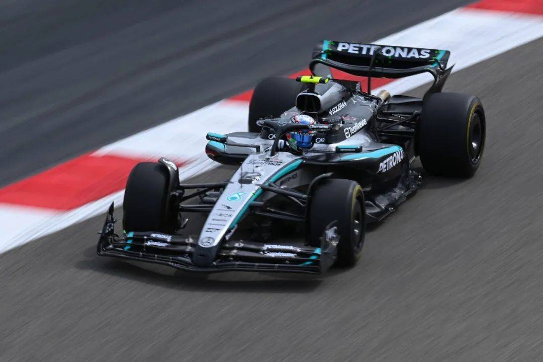 索伯车队完胜法拉利,阿隆索带队取胜 索伯车队完胜法拉利,阿隆索带队取胜