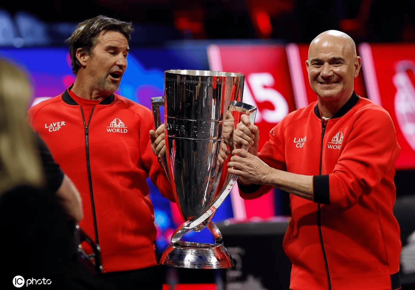 ATP总决赛逆转拉沃尔杯，蒂姆扛起全队