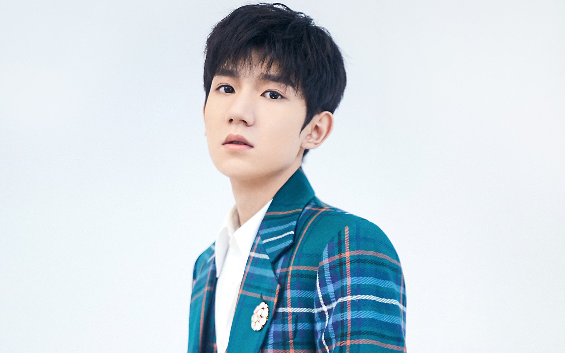 天山脚下铁血志，明尼苏达寒冰锋，当新疆队血拼森林狼，恩比德如何成为跨越疆域的关键先生