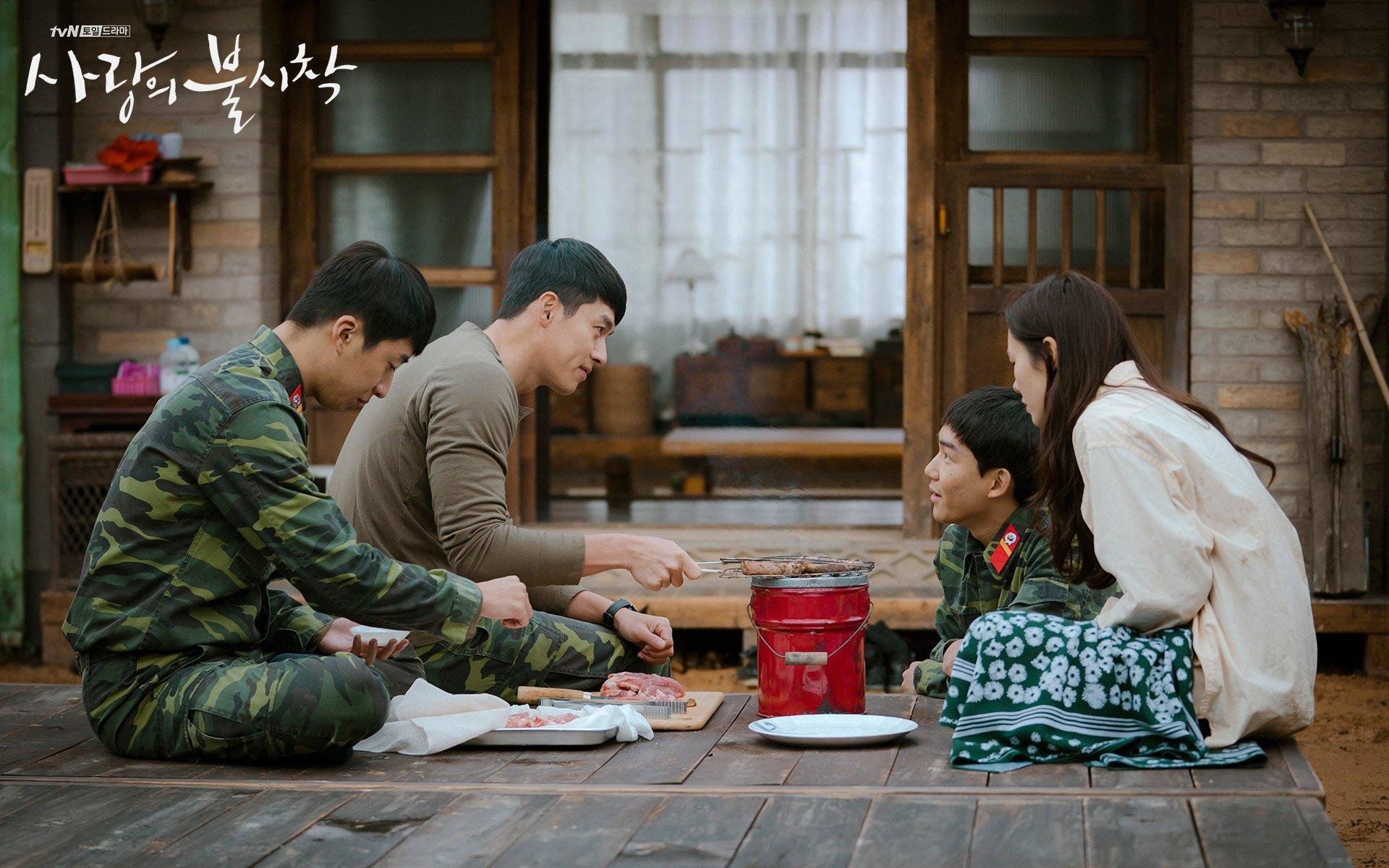 跨洲烽火，阿尔瓦雷斯双响助利物浦友谊赛压制秘鲁